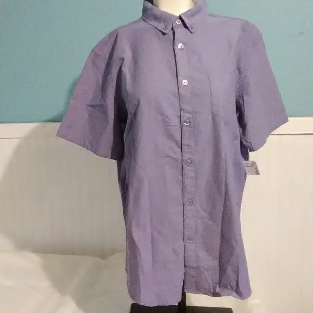 SALE NWT Mens Retrofit Button Down Shirt. M